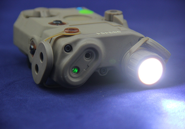 AN/PEQ-15 Green Laser White LED Flashlight Torch IR illuminator